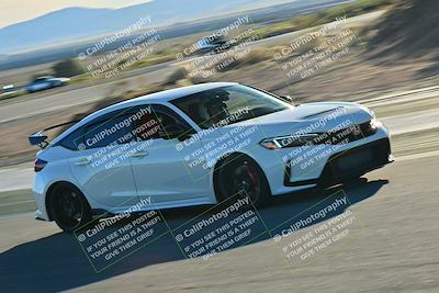 media/Dec-13-2025-Extreme Speed (Sat) [[d129ecb0b9]]/Beginner/Session 3 (Turn 5)/